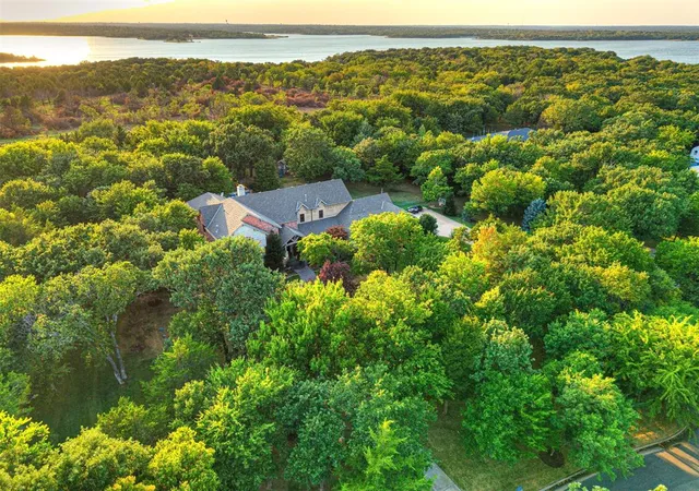 Single family home for sale at 9301 Lake Way Run, Jones, OK 73049 | MLS# 1237856