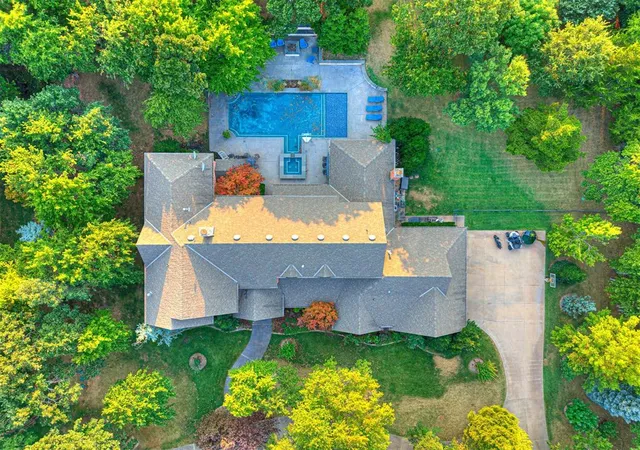 Photo 4 of Single family home for sale at 9301 Lake Way Run, Jones, OK 73049 | MLS# 1237856 | Listing updated on 2026-09-08