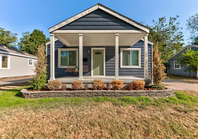 Photo 2 of Single family home for sale at 1119 W Eufaula Dr, Norman, OK 73069 | MLS# 1238031 | Listing updated on 2026-09-12