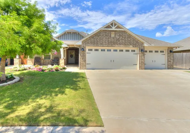 Photo 2 of Single family home for sale at 13321 Outdoor Living Dr, Piedmont, OK 73078 | MLS# 1238034 | Listing updated on 2026-09-10