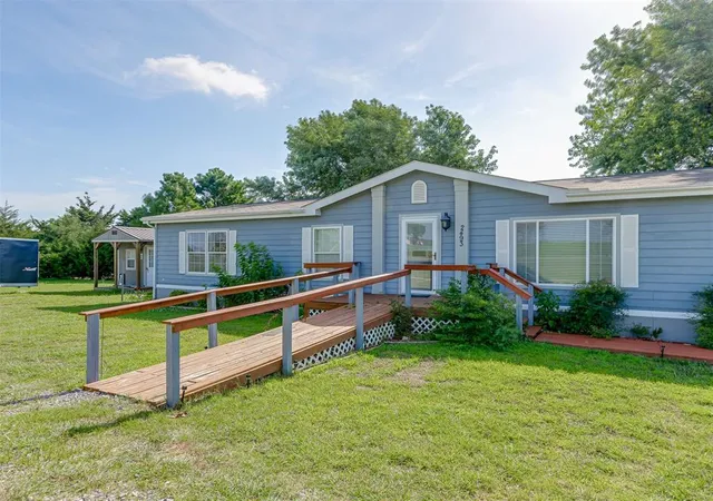 Photo 2 of Sale Pending at 2493 County St 2806, Chickasha, OK 73018 | MLS# 1238038 | Listing updated on 2026-09-11