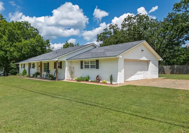 Photo 2 of Single family home for sale at 19307 Malone Rd, Tecumseh, OK 74873 | MLS# 1238327 | Listing updated on 2026-09-14