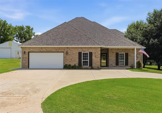Photo 2 of Single family home for sale at 2220 County Rd 1197, Tuttle, OK 73089 | MLS# 1238412 | Listing updated on 2026-09-23