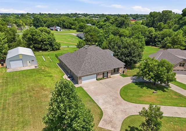 Photo 3 of Single family home for sale at 2220 County Rd 1197, Tuttle, OK 73089 | MLS# 1238412 | Listing updated on 2026-09-23