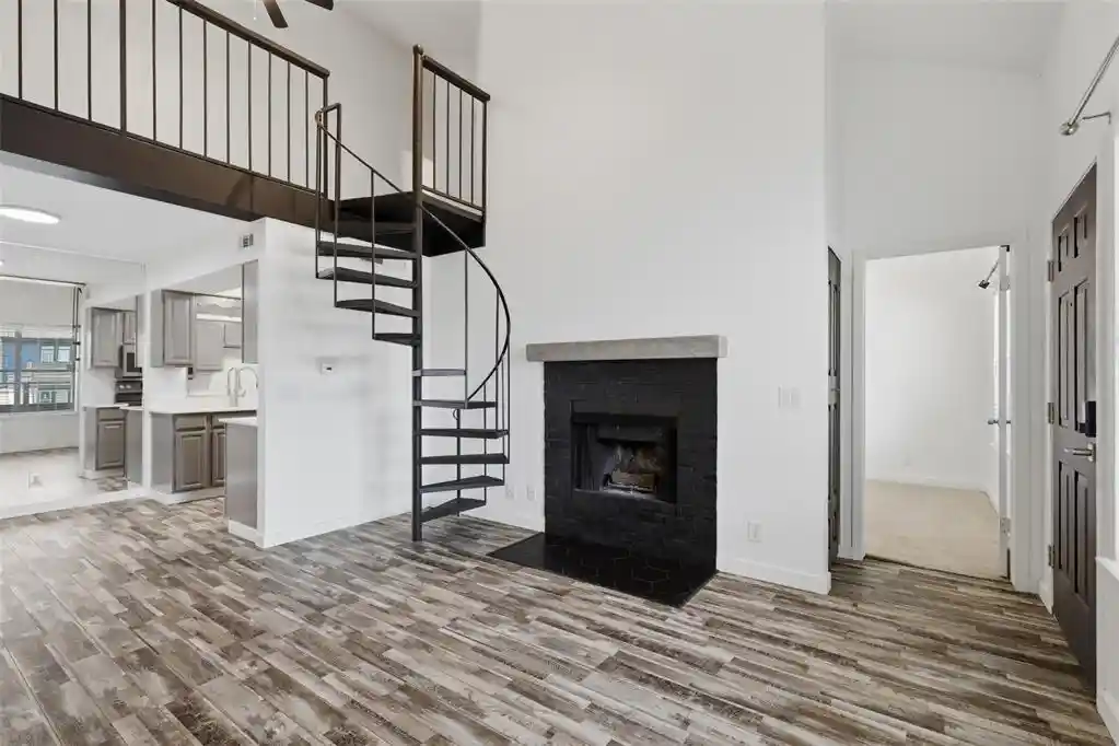 Listing Photo 1 - Condo for sale in 11140 Stratford Dr located at 11140 Stratford Dr, Oklahoma, OK 73120 - Unit #605