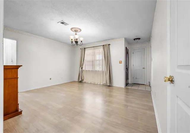 Photo 3 of Sale Pending at 812 E Georgia St, Shawnee, OK 74804 | MLS# 1238598 | Listing updated on 2026-09-14