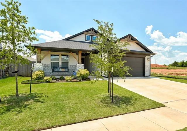 Photo 3 of Sale Pending at 1518 Flint Hills St, Norman, OK 73069 | MLS# 1238702 | Listing updated on 2026-09-11