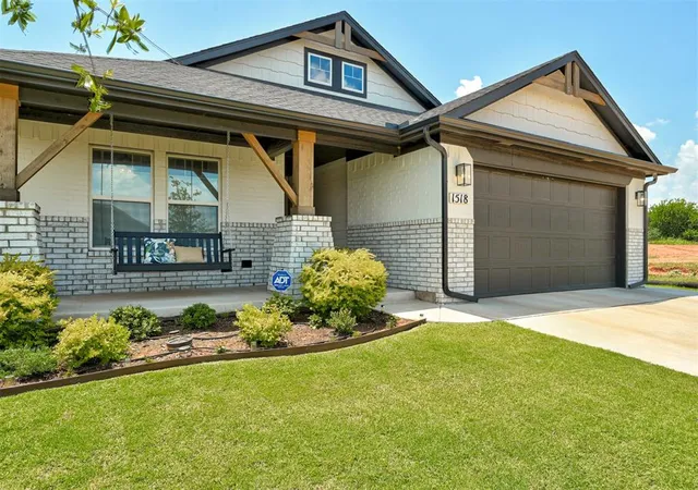 Photo 4 of Sale Pending at 1518 Flint Hills St, Norman, OK 73069 | MLS# 1238702 | Listing updated on 2026-09-11