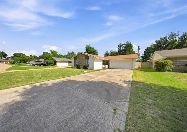 Photo 3 of Single family home for sale at 7908 Nw 40th Street, Bethany, OK 73008 | MLS# 1239189 | Listing updated on 2026-09-24