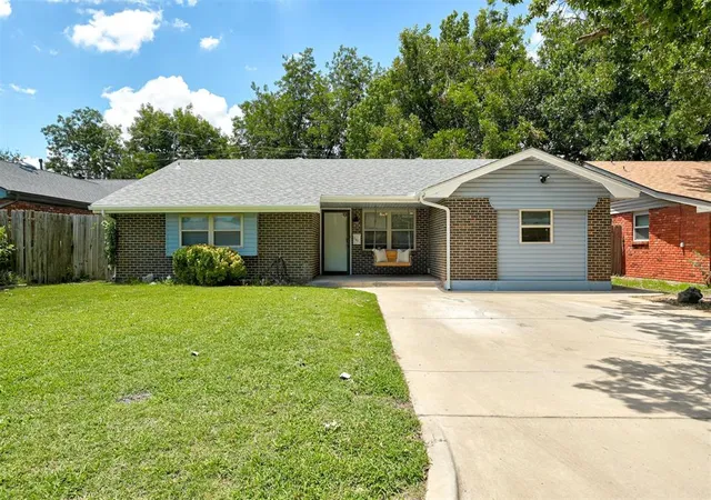 Photo 3 of Sale Pending at 2621 N Redmond Ave, Oklahoma City, OK 73127 | MLS# 1239271 | Listing updated on 2026-09-11