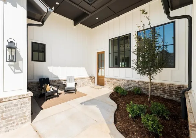 Photo 3 of Single family home for sale at 3309 Capitol Hl Ln, Edmond, OK 73034 | MLS# 1239334 | Listing updated on 2026-10-08