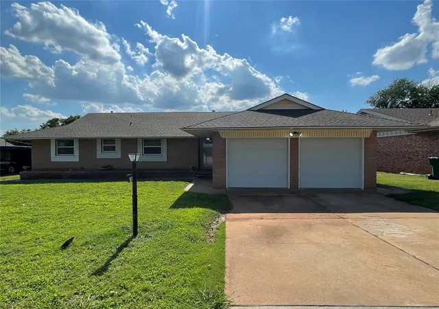 Photo 2 of Single family home for sale at 5913 Crestview Dr, Oklahoma City, OK 73105 | MLS# 1239396 | Listing updated on 2026-09-15