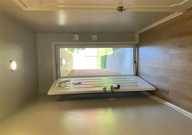 Photo 4 of Single family home for sale at 5913 Crestview Dr, Oklahoma City, OK 73105 | MLS# 1239396 | Listing updated on 2026-09-15