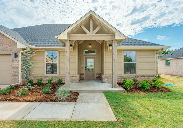 Photo 3 of Single family home for sale at 1978 Cattle Dr, Guthrie, OK 73044 | MLS# 1239829 | Listing updated on 2026-09-14
