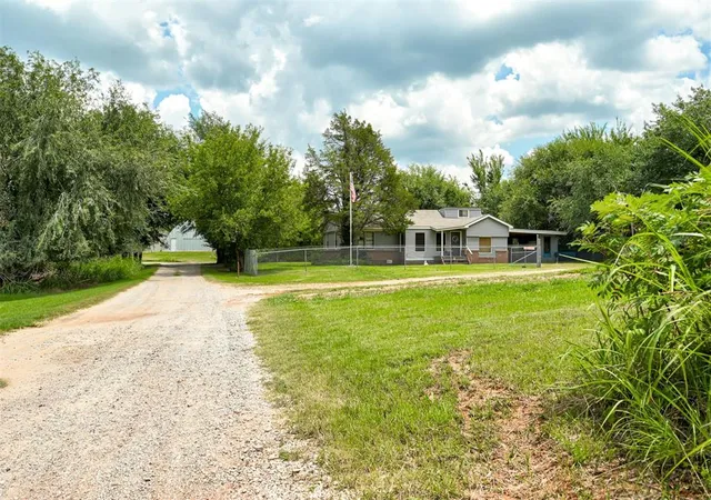 Photo 3 of Single family home for sale at 13050 S Pine St, Edmond, OK 73034 | MLS# 1240027 | Listing updated on 2026-09-11