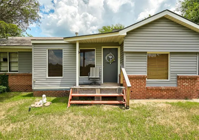 Photo 3 of Single family home for sale at 13050 S Pine St, Edmond, OK 73034 | MLS# 1240027 | Listing updated on 2026-09-11