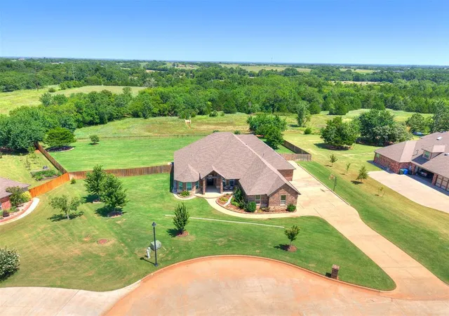 Photo 2 of Single family home for sale at 3001 Firefly Dr, Norman, OK 73071 | MLS# 1240733 | Listing updated on 2026-09-13