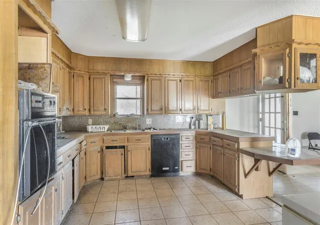 Photo 3 of Single family home for sale at 347368 E 800 Road, Cushing, OK 74023 | MLS# 1240892 | Listing updated on 2026-09-11