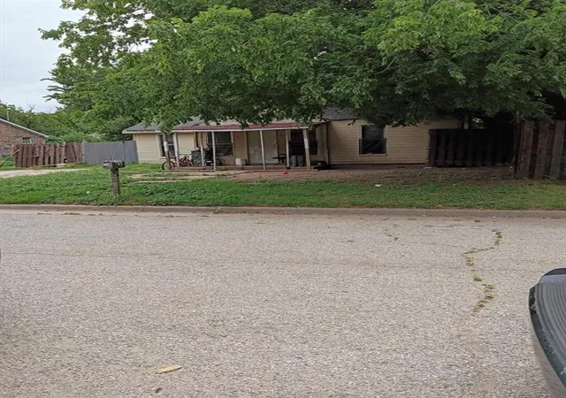 Photo 1 of Single family home for sale at 731 Se 12th Street, Oklahoma City, OK 73129 | MLS# 1241280 | Listing updated on 2026-09-15