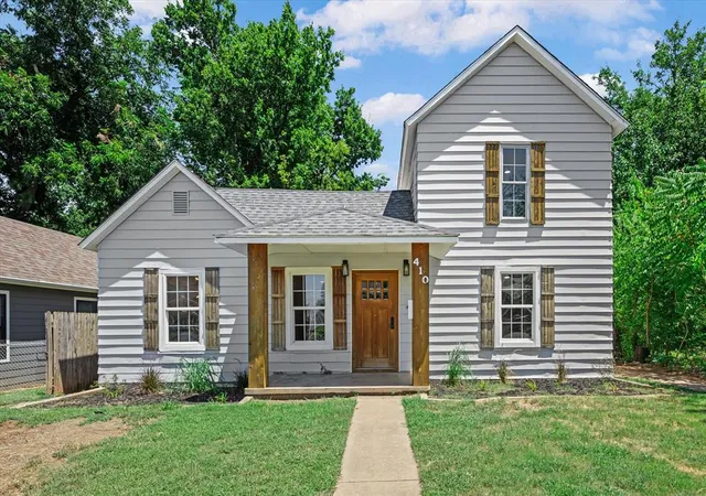 Photo 3 of Single family home for sale at 410 N Division St, Guthrie, OK 73044 | MLS# 1241352 | Listing updated on 2026-09-15