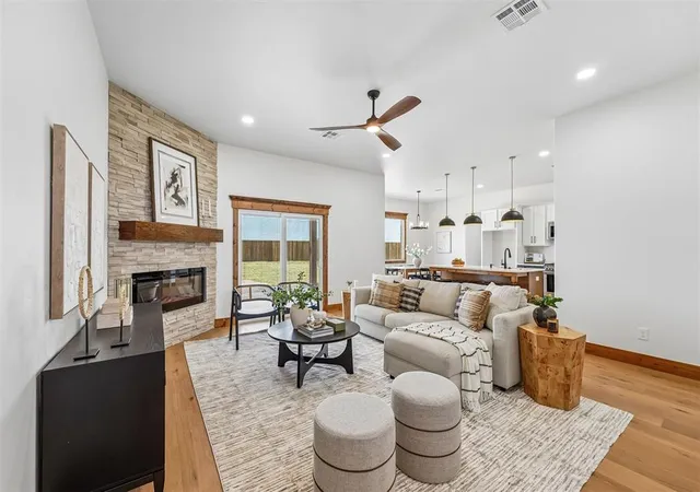 Photo 3 of Single family home for sale at 4315 Whitetail Dr, Guthrie, OK 73044 | MLS# 1241524 | Listing updated on 2026-09-14
