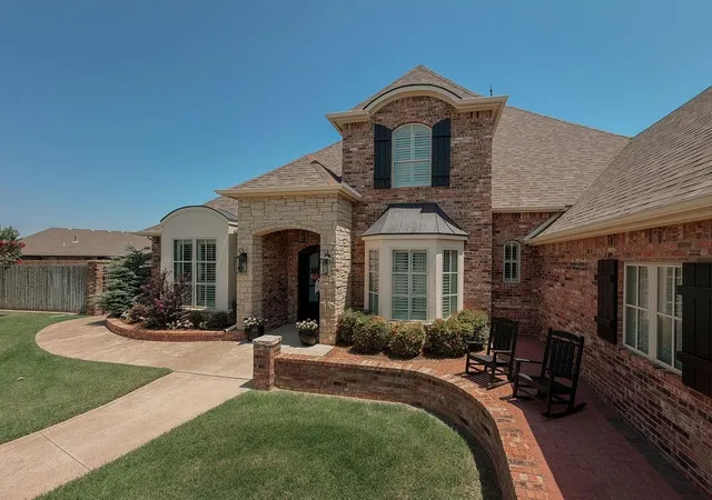 Photo 2 of Single family home for sale at 913 Stonebridge Ct, Weatherford, OK 73096 | MLS# 1241814 | Listing updated on 2026-10-07