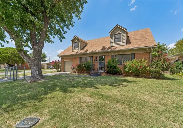 Photo 1 of Single family home for sale at 5737 Nw 47th Street, Warr Acres, OK 73122 | MLS# 1241855 | Listing updated on 2026-09-15