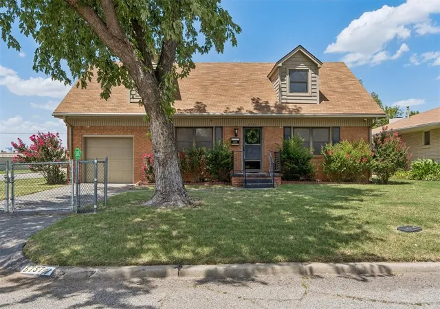 Photo 2 of Single family home for sale at 5737 Nw 47th Street, Warr Acres, OK 73122 | MLS# 1241855 | Listing updated on 2026-09-15