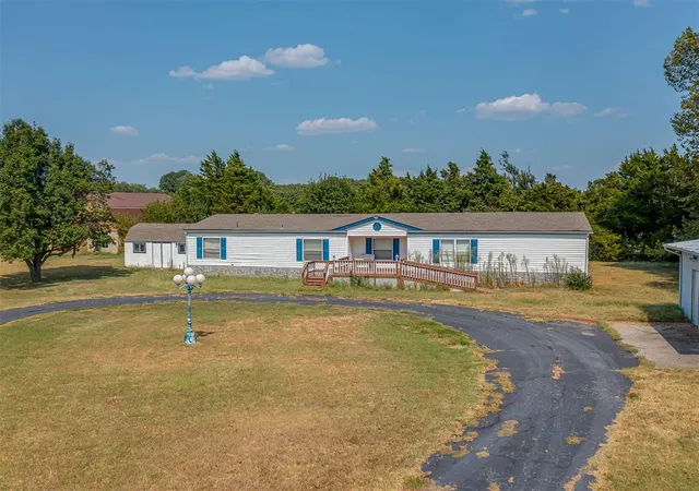 Photo 1 of Single family home for sale at 16099 Rolling Hills Rd #1/2, Yukon, OK 73099 | MLS# 1242104 | Listing updated on 2026-09-10