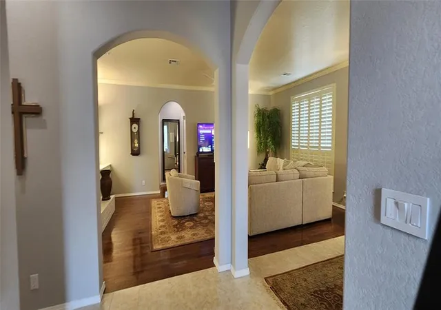Photo 3 of Sale Pending at 16100 Silverado Dr, Edmond, OK 73013 | MLS# 1242155 | Listing updated on 2026-09-14