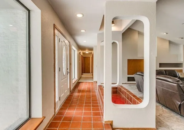 Photo 2 of Single family home for sale at 4001 Bluestem Cir, Norman, OK 73072 | MLS# 1242196 | Listing updated on 2026-10-08