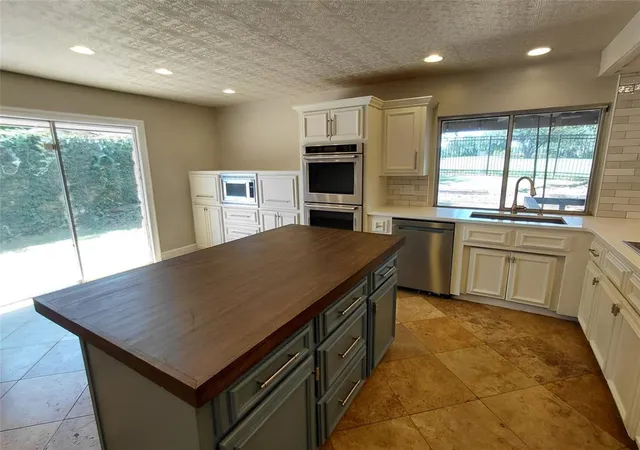 Photo 3 of Single family home for sale at 13109 Saint Andrews Dr, Oklahoma City, OK 73120 | MLS# 1242198 | Listing updated on 2026-09-11