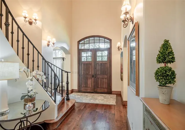 Photo 3 of Sale Pending at 4401 Berry Farm Rd, Norman, OK 73072 | MLS# 1242209 | Listing updated on 2026-10-09