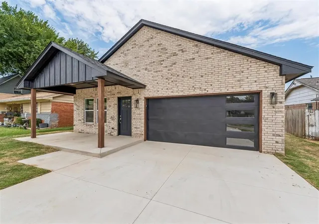 Photo 2 of Single family home for sale at 321 Nw 91st Street, Oklahoma City, OK 73114 | MLS# 1242349 | Listing updated on 2026-09-24
