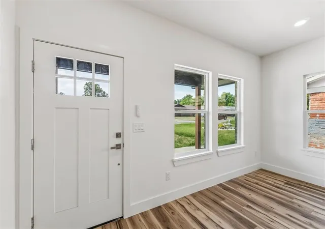 Photo 3 of Single family home for sale at 321 Nw 91st Street, Oklahoma City, OK 73114 | MLS# 1242349 | Listing updated on 2026-09-24
