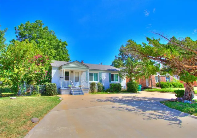 Photo 3 of Single family home for sale at 2329 Nw 33rd Street, Oklahoma City, OK 73112 | MLS# 1242598 | Listing updated on 2026-09-15