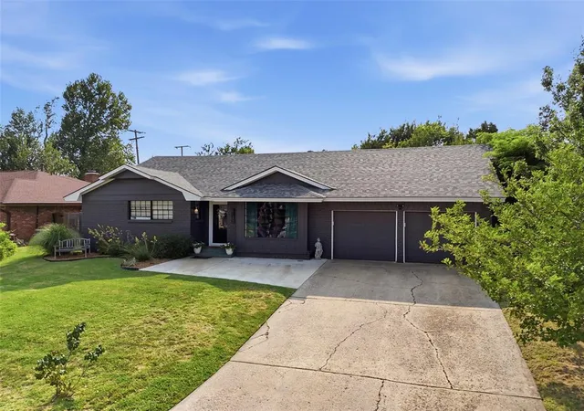 Photo 3 of Sale Pending at 6137 N Drexel Blvd, Oklahoma City, OK 73112 | MLS# 1242641 | Listing updated on 2026-09-15