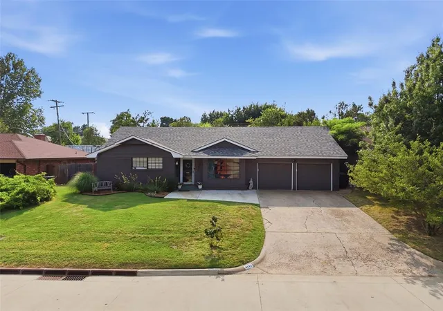 Photo 3 of Sale Pending at 6137 N Drexel Blvd, Oklahoma City, OK 73112 | MLS# 1242641 | Listing updated on 2026-09-15