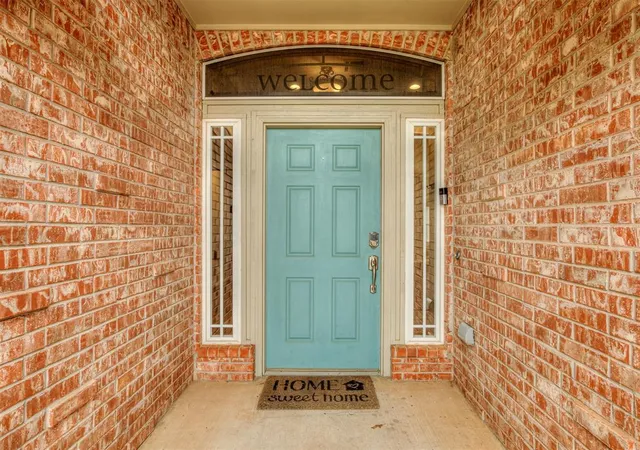 Photo 1 of Single family home for sale at 13928 Hunter Jackson Dr, Yukon, OK 73099 | MLS# 1242685 | Listing updated on 2026-09-10