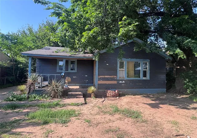 Single family home for sale at 2636 SW 26th Street, Oklahoma City, OK 73108 | MLS# 1242749