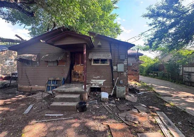 Photo 3 of Single family home for sale at 2636 SW 26th Street, Oklahoma City, OK 73108 | MLS# 1242749 | Listing updated on 2026-09-12