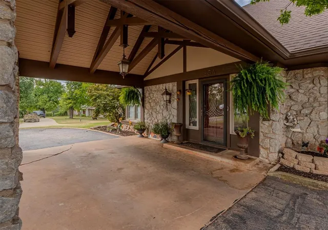 Photo 3 of Single family home for sale at 254 N Marshall Dr, Chandler, OK 74834 | MLS# 1242791 | Listing updated on 2026-09-10