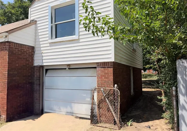 Photo 3 of Single family home for sale at 737 SW 47th Street, Oklahoma City, OK 73109 | MLS# 1242793 | Listing updated on 2026-09-15