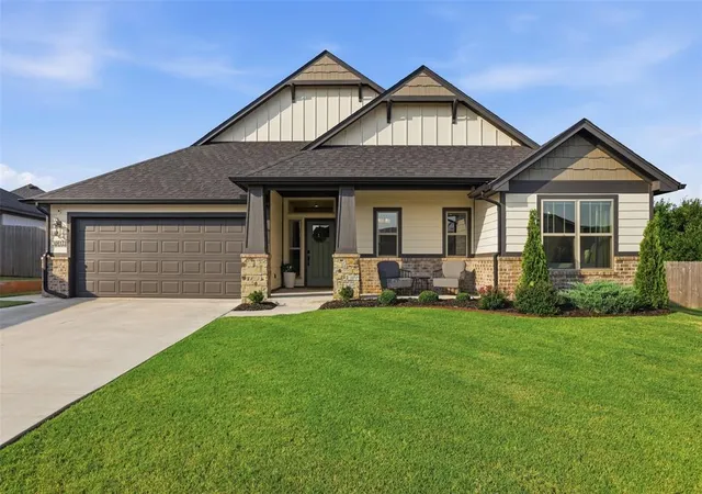 Photo 3 of Single family home for sale at 3810 Black Mesa Rd, Norman, OK 73071 | MLS# 1242872 | Listing updated on 2026-09-11