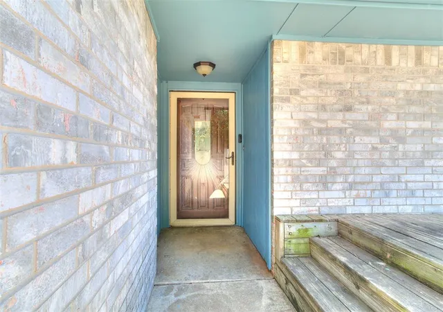 Photo 3 of Single family home for sale at 3403 W Mississippi Ave, Chickasha, OK 73018 | MLS# 1242977 | Listing updated on 2026-10-01