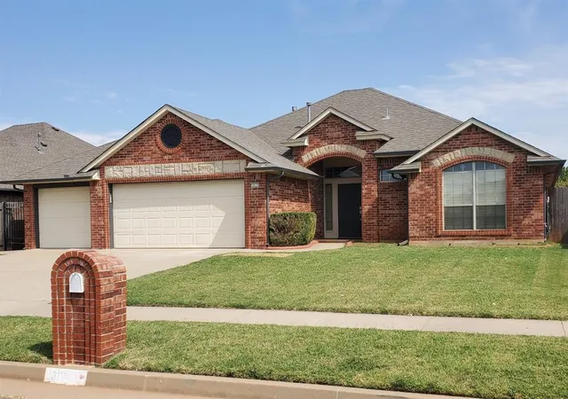 Photo 1 of Single family home for sale at 1617 Sw 31st Street, Moore, OK 73160 | MLS# 1242986 | Listing updated on 2026-09-12