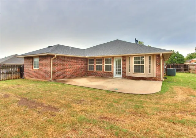 Photo 3 of Sale Pending at 21925 Homesteaders Rd, Edmond, OK 73012 | MLS# 1243001 | Listing updated on 2026-09-29