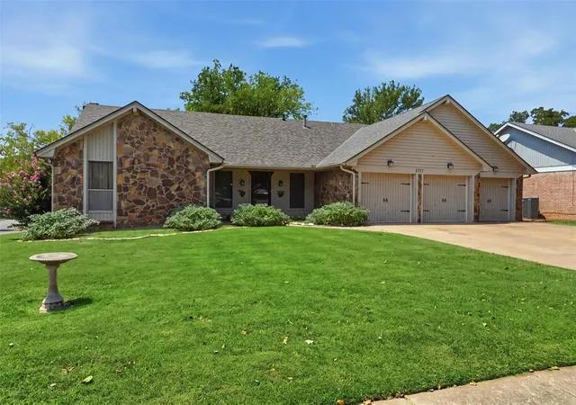 Photo 2 of Single family home for sale at 3711 Marked Tree Dr, Edmond, OK 73013 | MLS# 1243012 | Listing updated on 2026-09-14