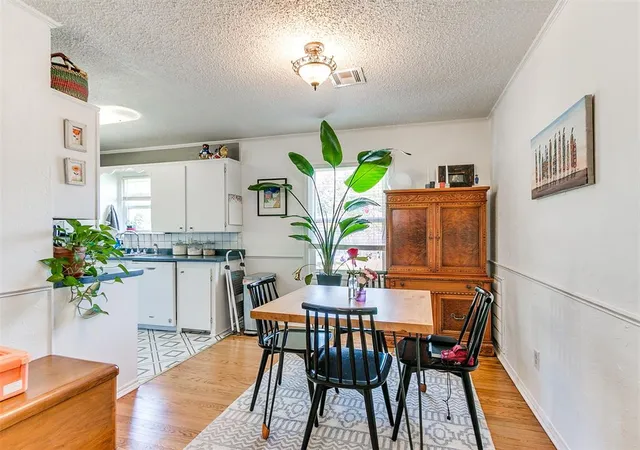 Photo 4 of Single family home for sale at 2105 Carlisle Rd, Oklahoma City, OK 73120 | MLS# 1243073 | Listing updated on 2026-09-14