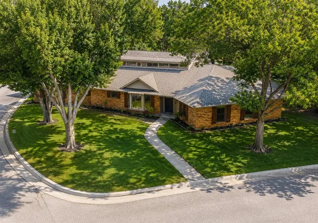 Photo 1 of Sale Pending at 8340 Nw 82nd Street, Oklahoma City, OK 73132 | MLS# 1243152 | Listing updated on 2026-09-16